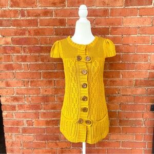 short sleeve knit top